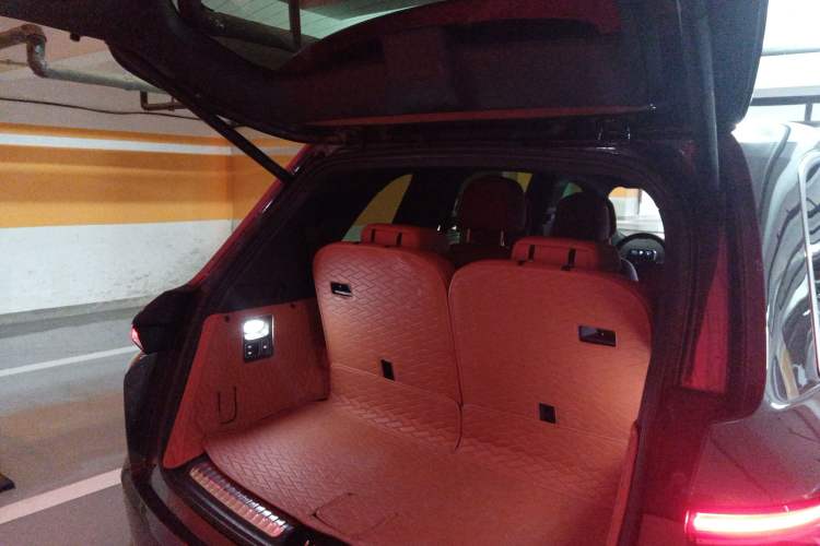 Used Li Auto L8 2023 Pro Model
