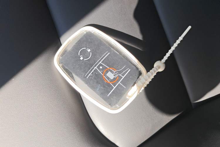 Used Tesla Model 3 2020 Revised Version Standard Range Rear-Wheel Drive – Upgraded Edition Vehicle Key