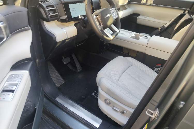 Used Formula Leopard Tai 7 2025 Model 190 km Four-Wheel Drive Ultra Edition