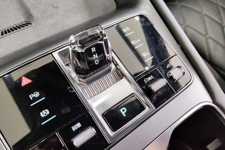 Used BYD Sealion 07 EV 2024 610 Zhihang Edition Gear Lever