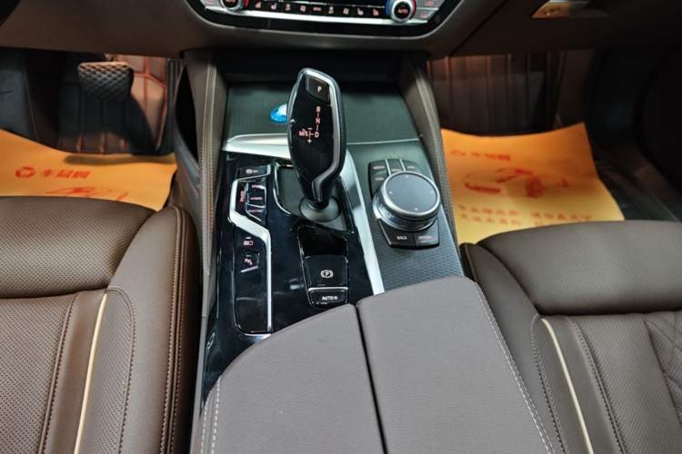 Used BMW 5 Series New Energy 2021 Restyled 535Le Pioneer Edition M Sport Package
