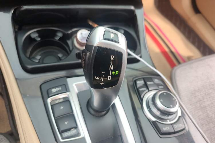 Used BMW 5 Series 2013 525Li Luxury Model