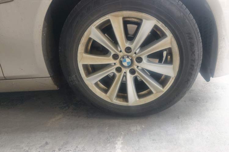 Used BMW 5 Series 2013 525Li Leading Model