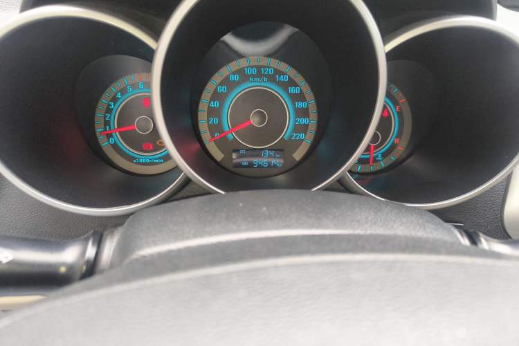 Used CHANGAN Eado 2014 1.6L Manual Luxury Model Odometer Close Up