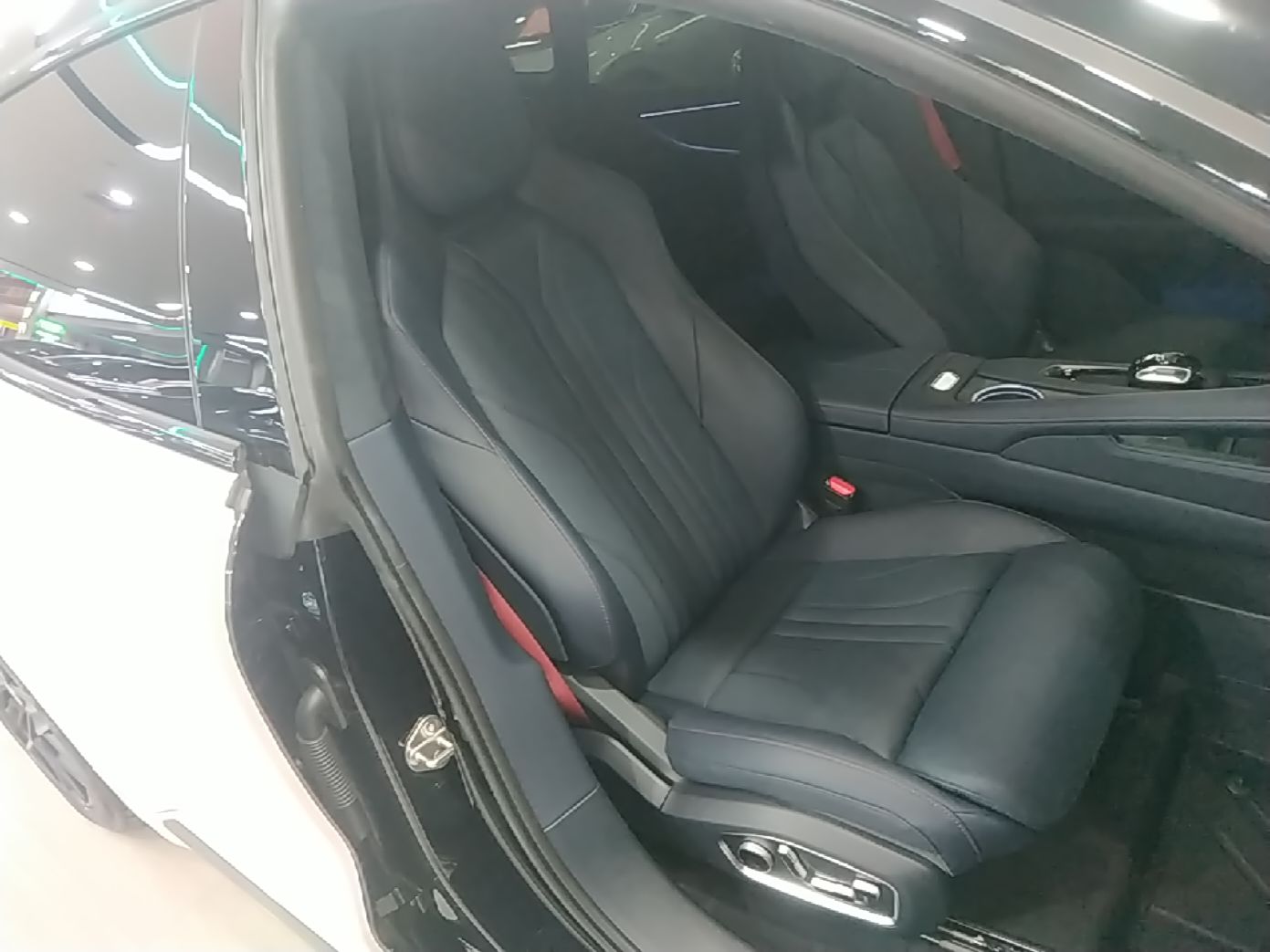 Zeekr 001 2026 95° All-Wheel-Drive Max Edition — снимка 19