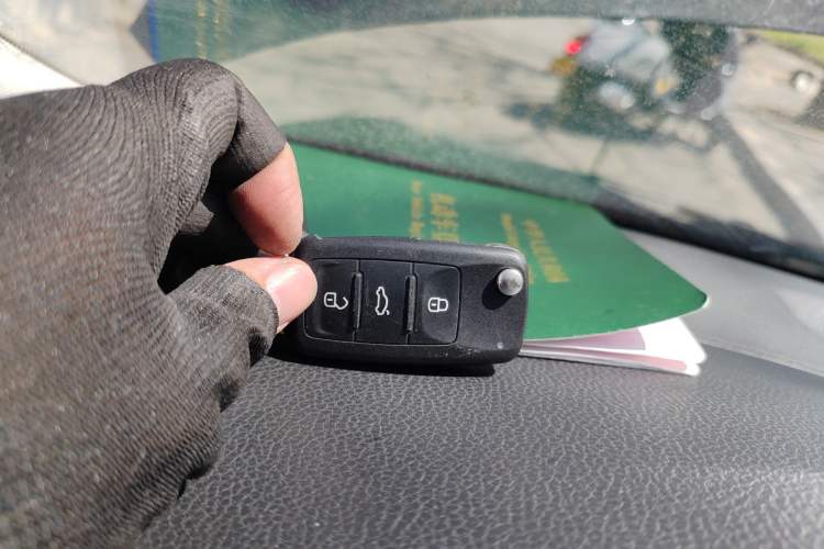 Used Volkswagen Sagitar 2018 180TSI DSG Prestige Edition Vehicle Key