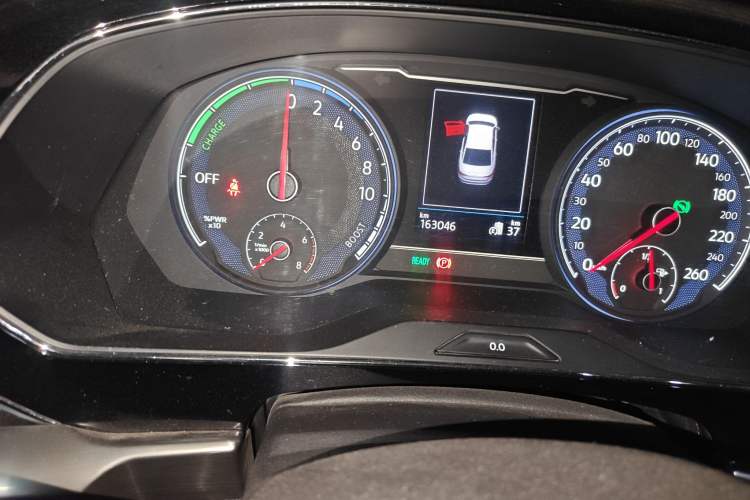 Used Volkswagen Passat New Energy 2019 430 PHEV Hybrid Elite Edition Odometer Close Up