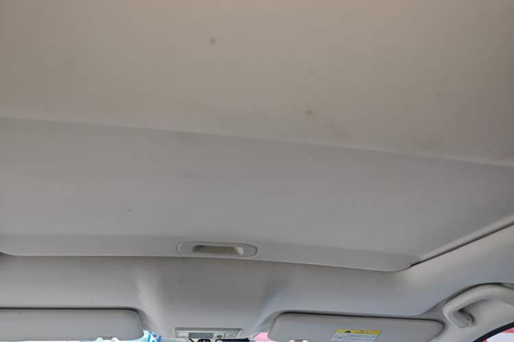 Used CHANGAN OSHAN X5 2021 Revised Version 1.5T DCT Luxury Edition Headliner