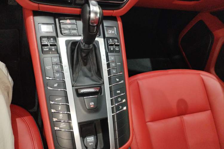 Used Porsche Macan 2020 Macan 2.0T