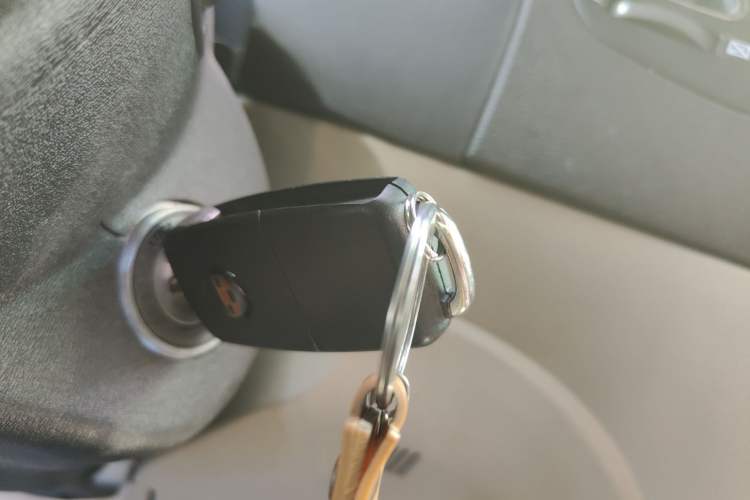 Used Geely Auto Vision 2015 1.3T Manual Luxury Model
