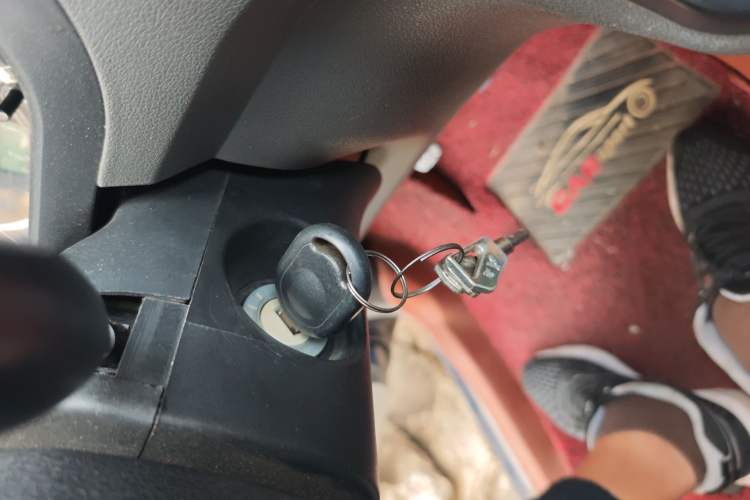 Used Wuling Hongguang 2014 1.5L Base Version
