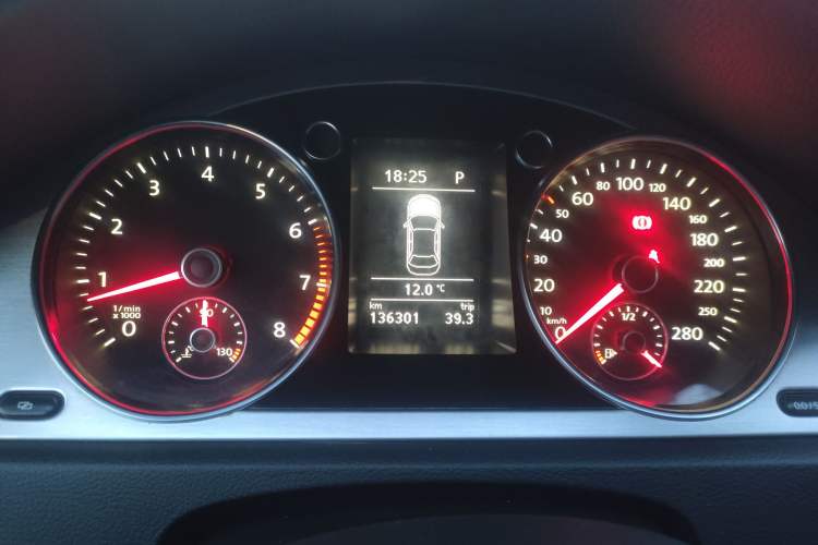 Used Volkswagen FAW-Volkswagen CC 2011 1.8TSI Luxury Model Instrument Cluster