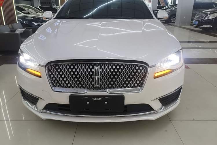 Used Lincoln MKZ 2018 2.0T Premium Edition Front