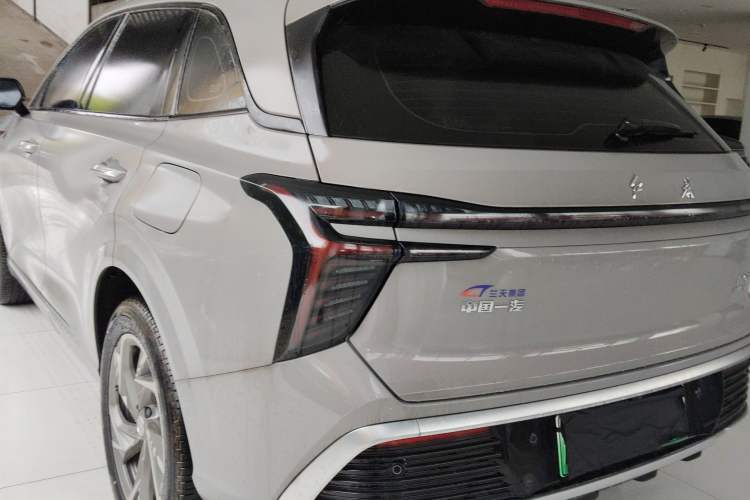 Used Hongqi HS3 PHEV 2024 PHEV 115km Jingwei Edition Rear Left 45 Deg