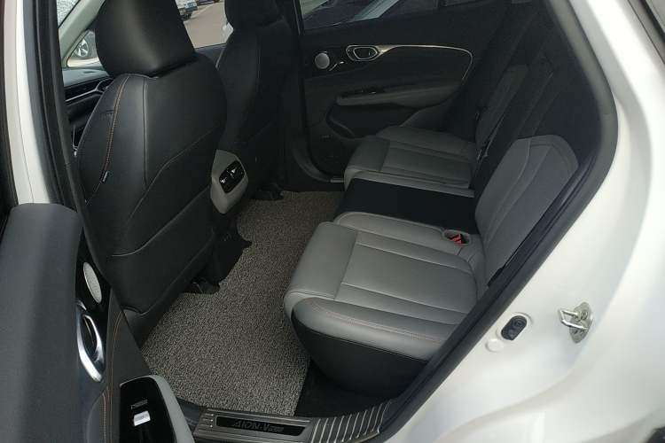 Used AION V 2023 Plus 70 Smart Tech Edition Lithium Iron Phosphate