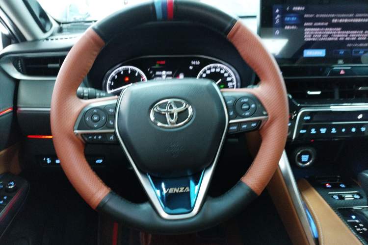 Used Toyota Venza 2022 2.0L CVT Two-Wheel Drive Prestige Edition Steering Wheel