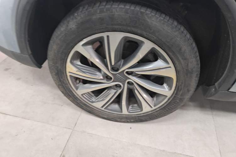 Used Geely Auto Jiajie 2019 1.5TD MHEV DCT Deluxe Edition Right Rear Wheel Hub