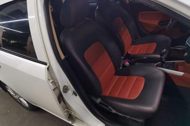 Used Geely Auto Diamond 2016 1.5L Manual Entry-Level Trim