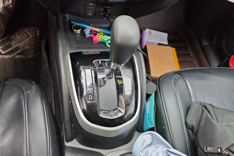 Used Nissan Qashqai 2016 2.0L CVT Elite Edition Gear Lever