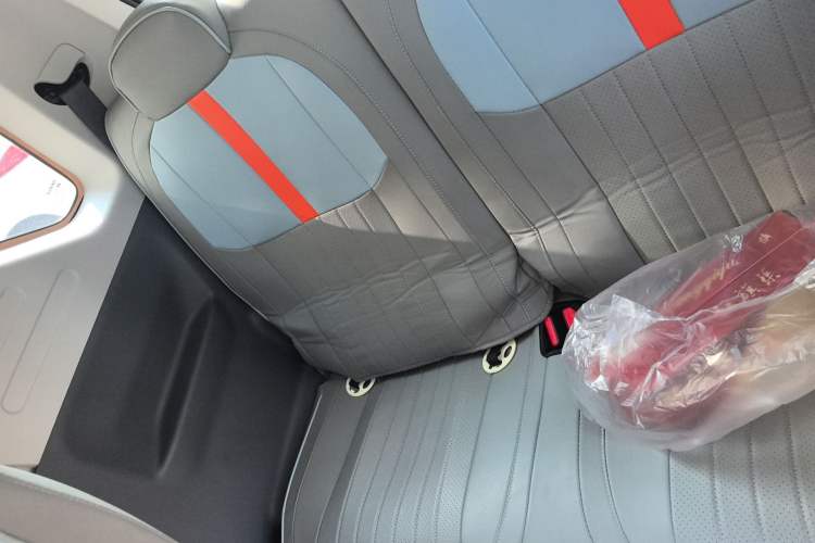 Used Geely Galaxy Panda 2024 Panda Mini 200km Endurance Bear
