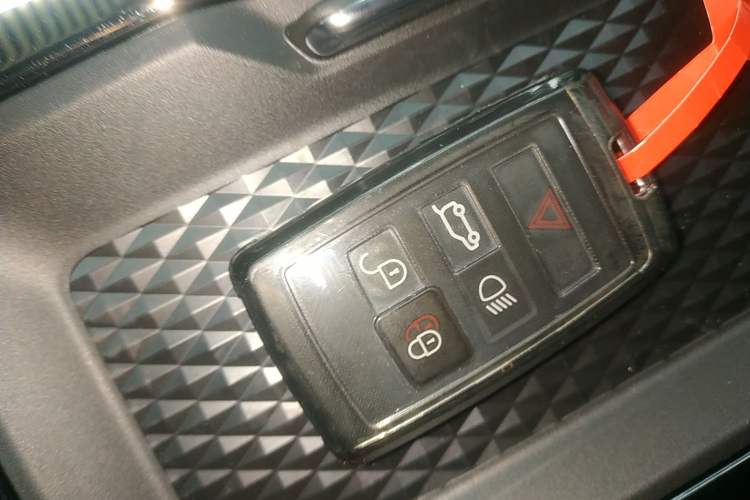 Used Land Rover Range Rover Evoque 2023 Aurora L 249 PS Luxury Edition
