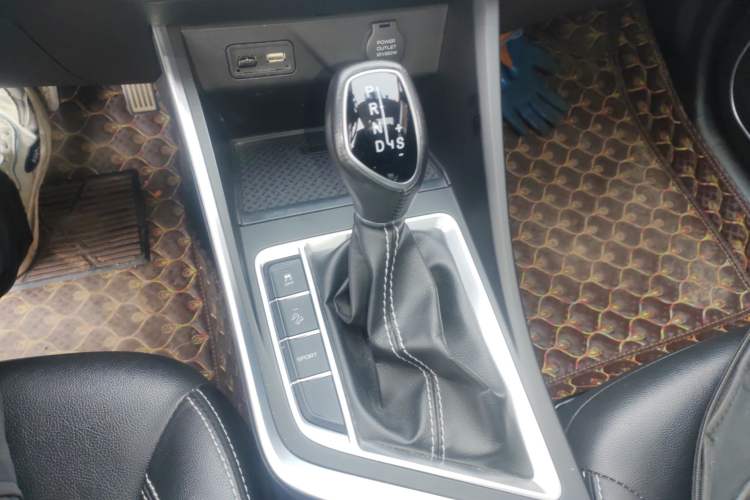 Used Geely Auto Vision X3 2019 Upgraded Model 1.5L CVT Prestige Version