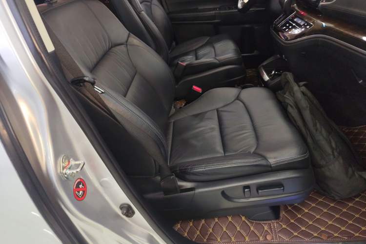 Used Honda Odyssey 2015 Updated Version 2.4L Smart Edition
