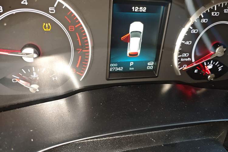 Used Haval F5 2020 1.5T DCT Type I Odometer Close Up