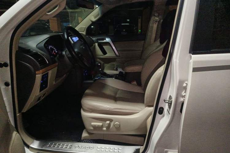 Used Toyota Prado 2018 3.5L Automatic TX-L Left Front Seat