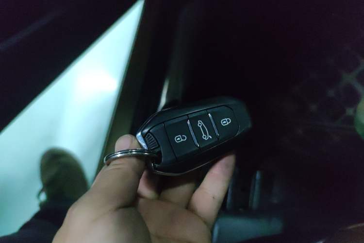 Used DS 5 2015 1.8T Prestige Edition THP200