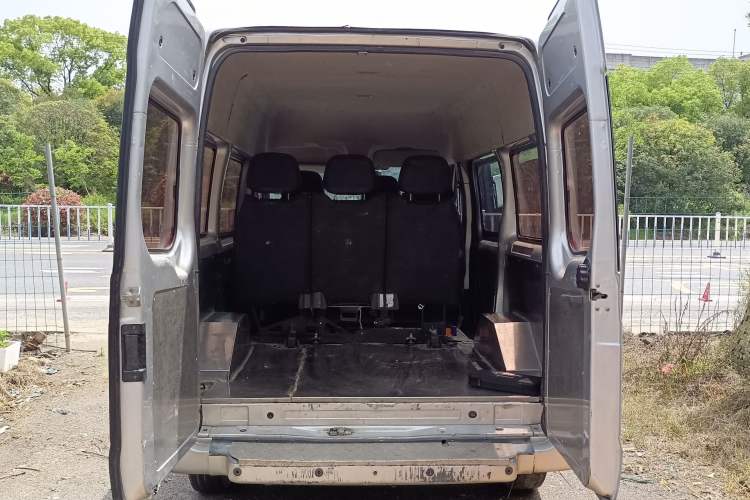 Used Ford Transit Custom 2016 2.2T Short-Wheelbase 6-Seater Mid-Roof Multi-Purpose Vehicle