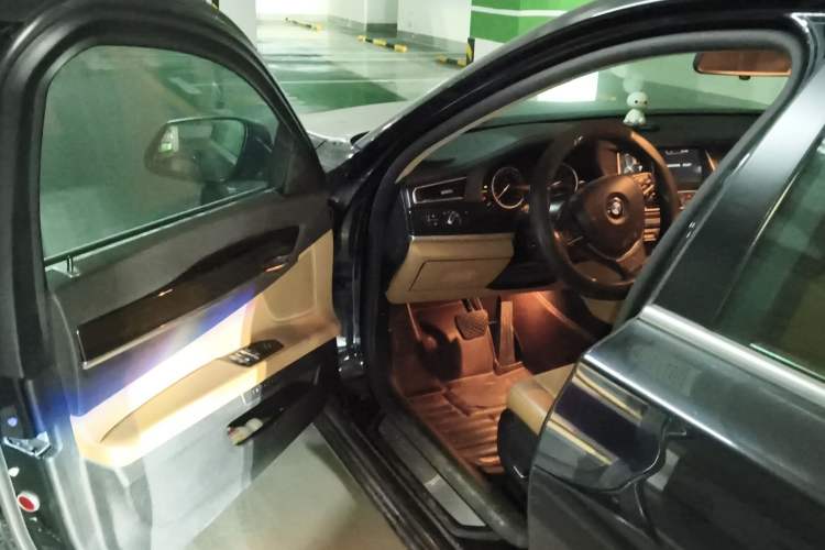 Used BMW 7 Series 2013 730Li Leading Model
