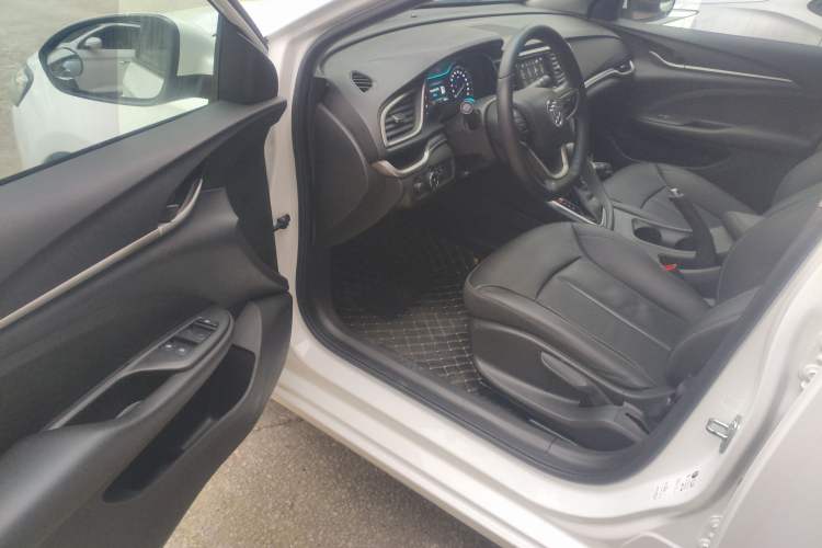 Used Buick Excelle GX 2019 18T Automatic Connected Elite Model China VI Standard