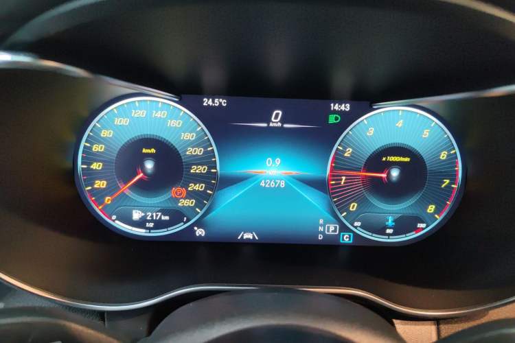 Used Mercedes-Benz GLC 2020 Facelifted GLC 300 L 4MATIC Luxury Edition Instrument Cluster
