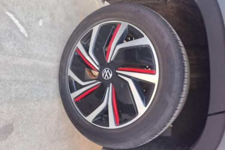 Used Volkswagen Tharu 2023 300TSI Two-Wheel-Drive Full Moon Edition