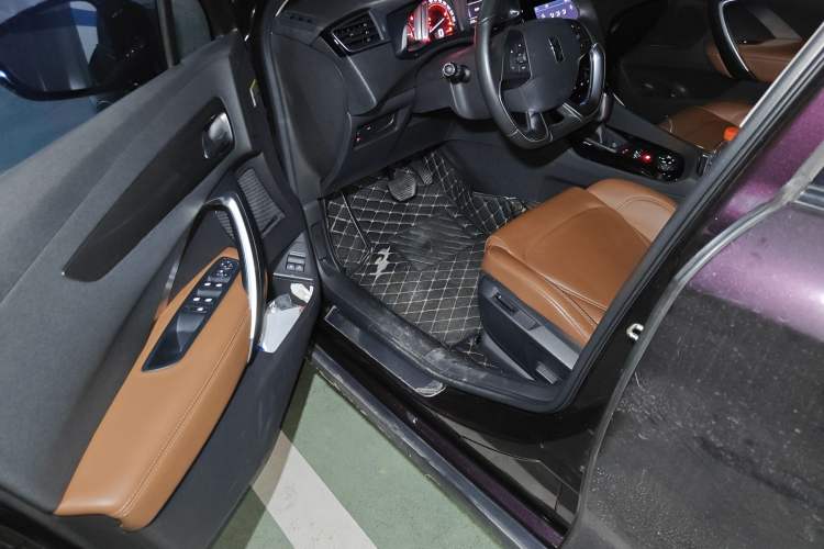 Used DS 6 2018 30THP Prestige Edition
