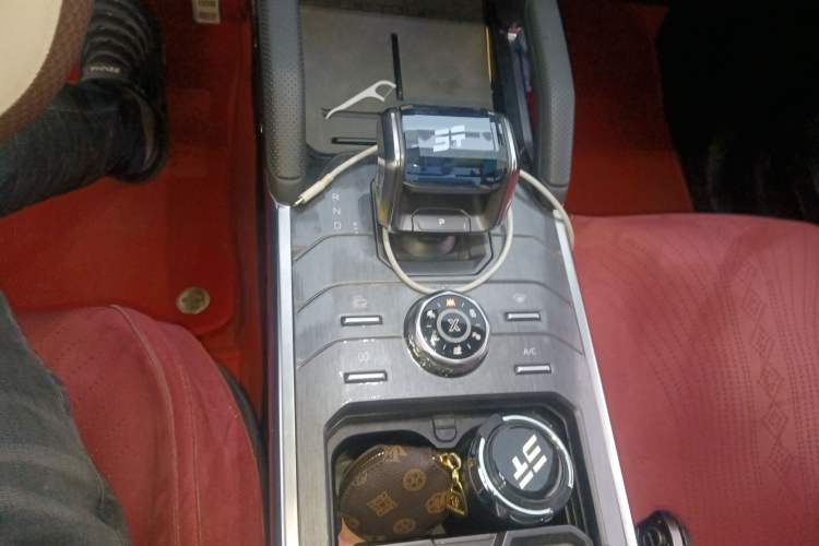 Used JETOUR Traveler 2023 2.0T Four-Wheel Drive Conqueror
