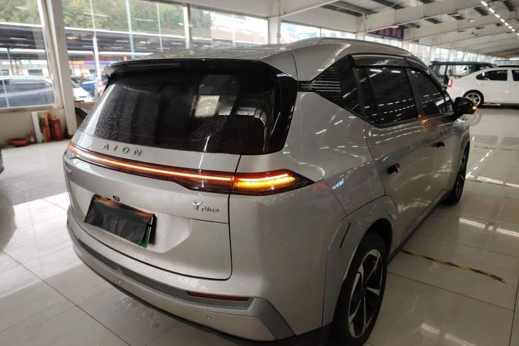 Used AION Y 2023 Younger Star Edition
