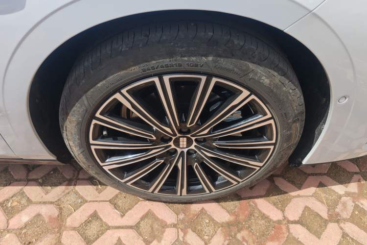 Used Geely Galaxy 8 2025 130km EM-P Exploration Edition
