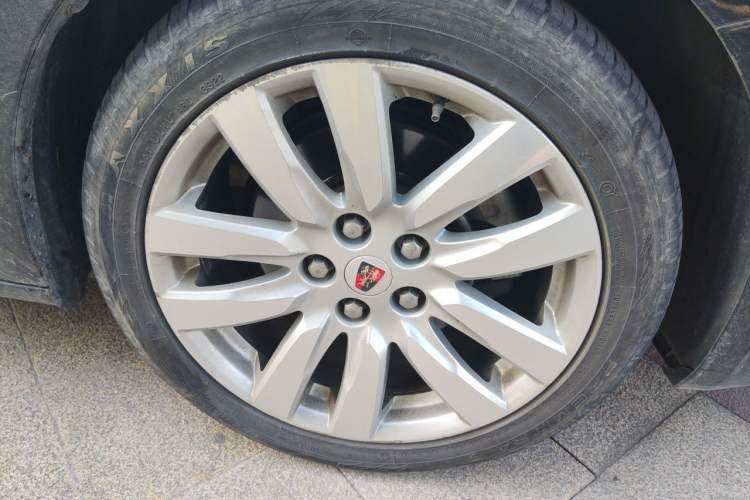Used Roewe 950 2015 2.0T Luxury Executive Edition
