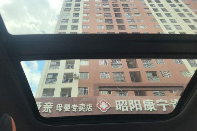 Used CHANGAN OSHAN X5 2022 Sport Edition 1.5T DCT Cyclone Assault