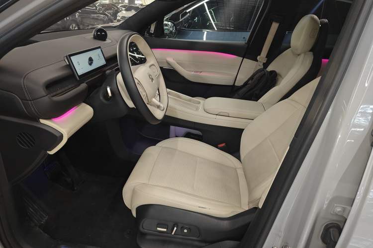 Used Nio ES6 2024 75 kWh
