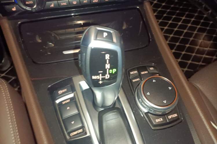 Used BMW 5 Series GT 2015 535i Luxury Edition
