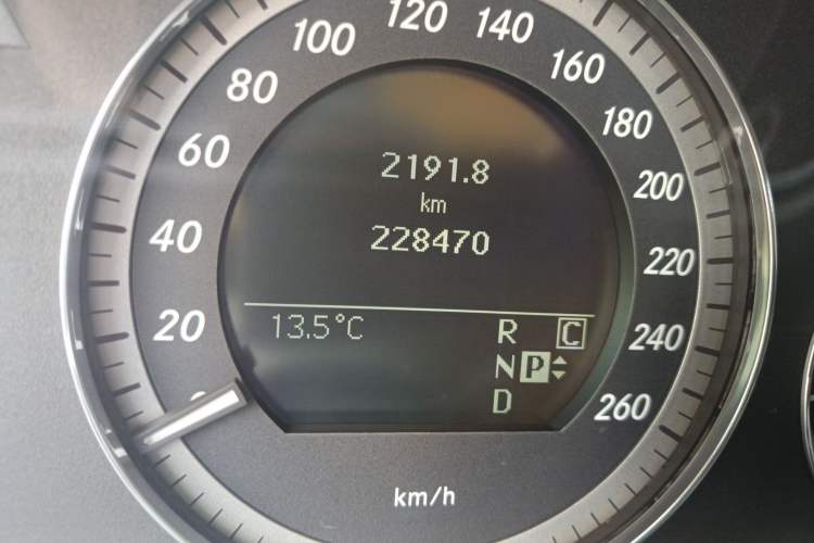 Used Mercedes-Benz E-Class 2009 E 300 Fashion Model
