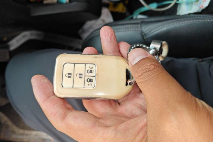 Used Honda Odyssey 2022 2.0L eHEV Sharp Smart Edition
