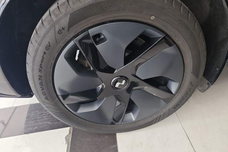 Used ONVO L60 2024 60 kWh All-Wheel Drive
