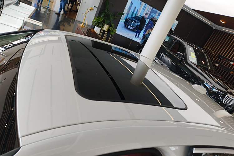 Used BMW 3 Series 2025 325i M Sport Package Roof