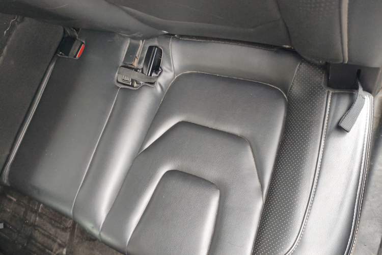 Used Dongfeng Fengon 580 2016 1.8L Manual Comfort Model Left Rear Seat