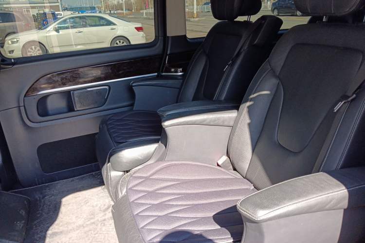 Used Mercedes-Benz V-Class 2018 V 260 L Prestige Extended Version China VI