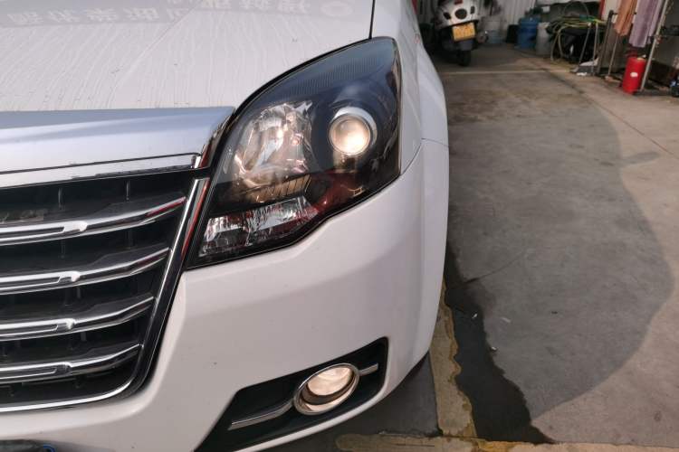 Used Haval H5 Classic 2013 Zhizun Edition 2.0T Manual 4x4 Prestige Model
